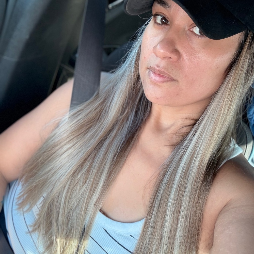 Meet your Posher, Ana